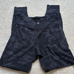 Lululemon Align High-Rise Jogger (Full length) - Size 6 (Camo)